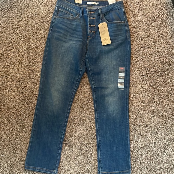 Brand New Levi’s Classic Mid Rise Button Fly Skinny Jeans. Size 10 - Picture 5 of 6